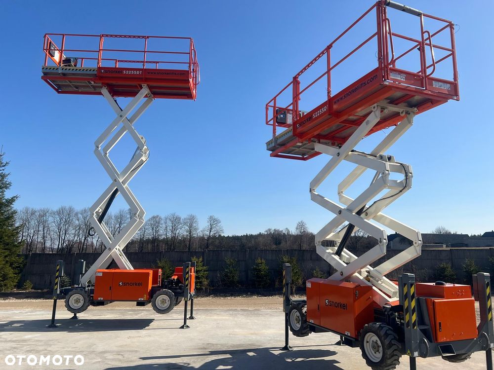Snorkel S2255RT Podnośnik nożycowy 4x4 Diesel 50 mth 420KG Platforma Genie Skyjack - 23