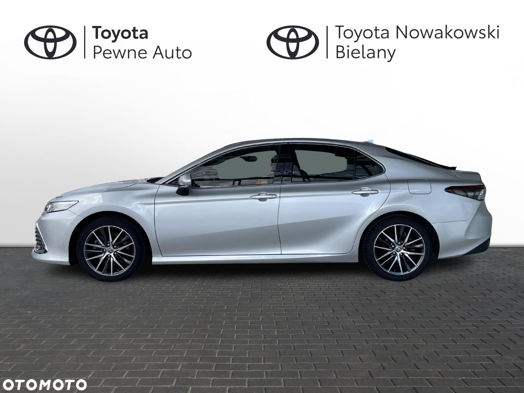 Toyota Camry - 2