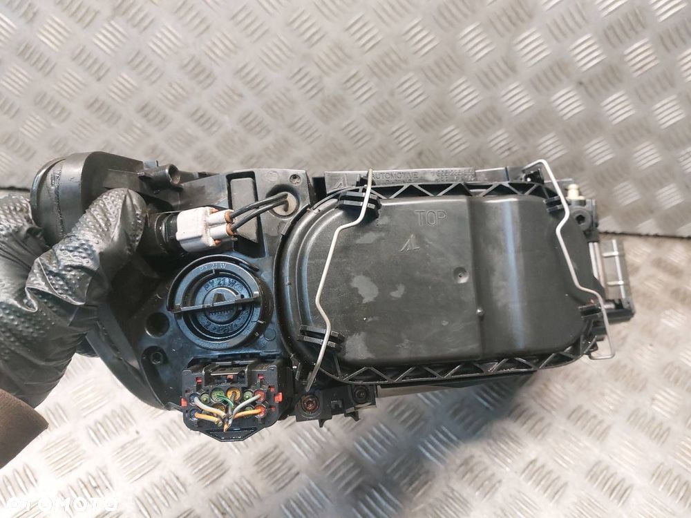 LAMPA LEWY PRZÓD VOLVO S40 II 30698636 0301198201 - 5