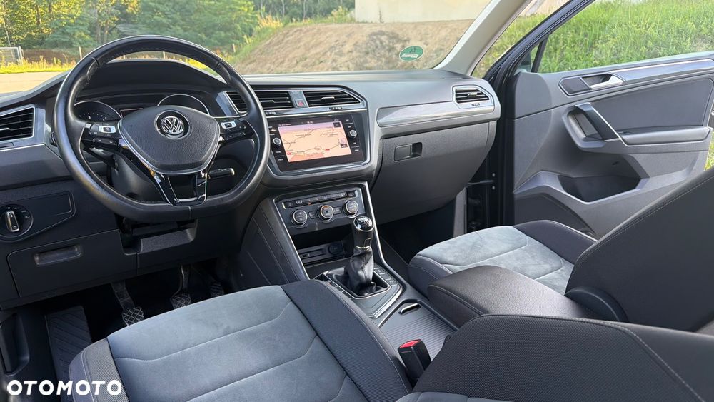Volkswagen Tiguan 2.0 TDI SCR R-Line - 30