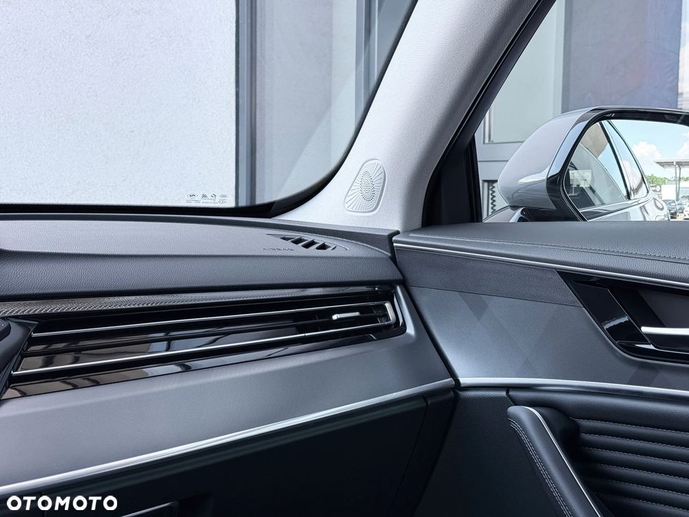 Hongqi HS5 2.0T Executive AWD - 39