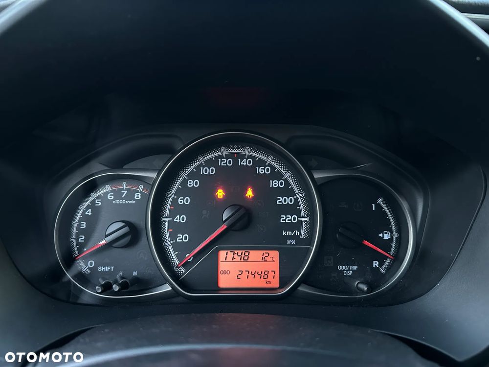 Toyota Yaris - 24