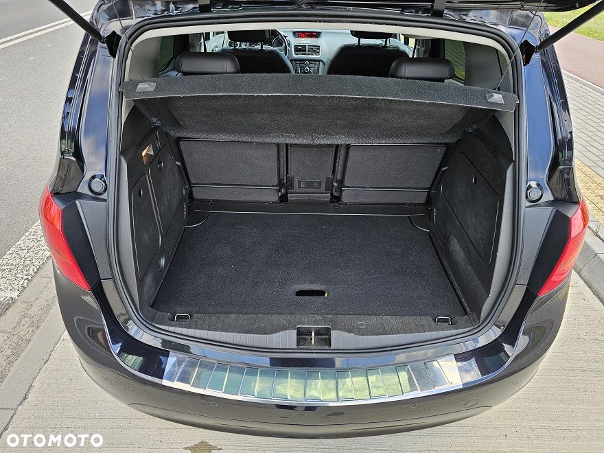 Opel Meriva 1.4 T Cosmo S&S - 26