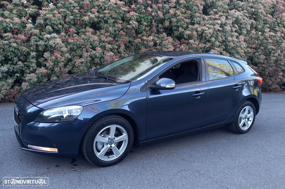 Volvo V40 D2 Summum - 3
