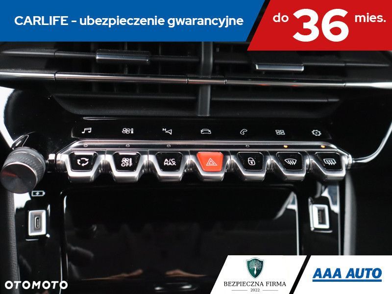 Peugeot 208 - 19
