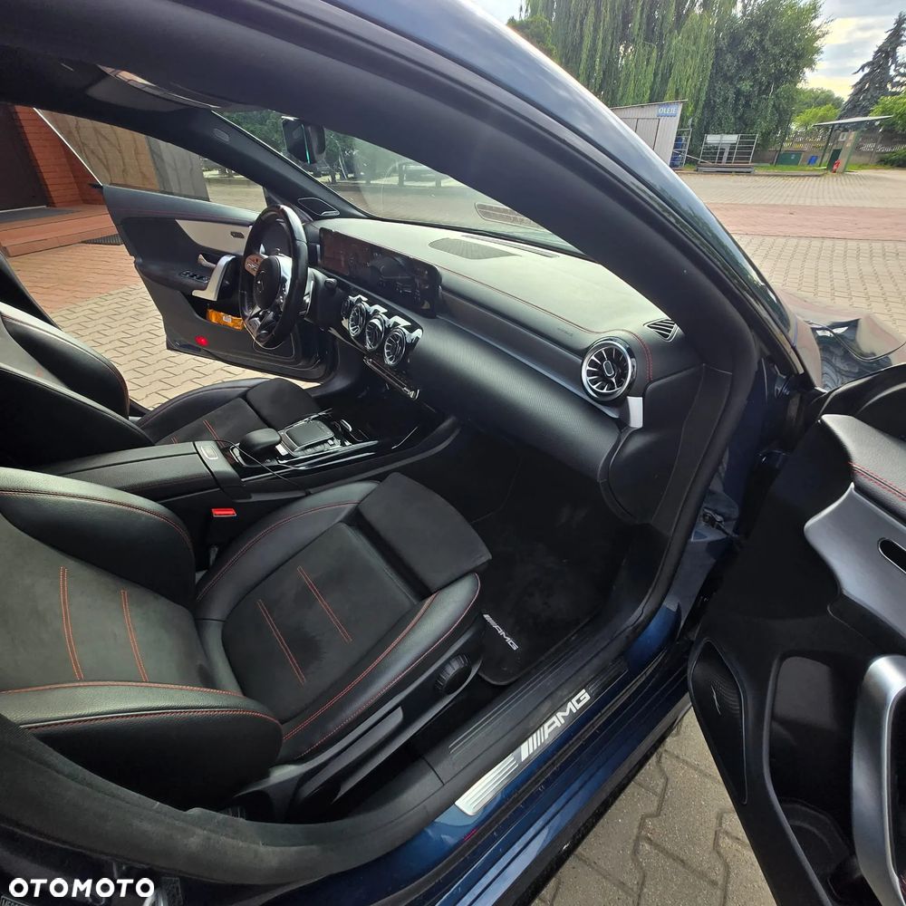 Mercedes-Benz CLA - 17