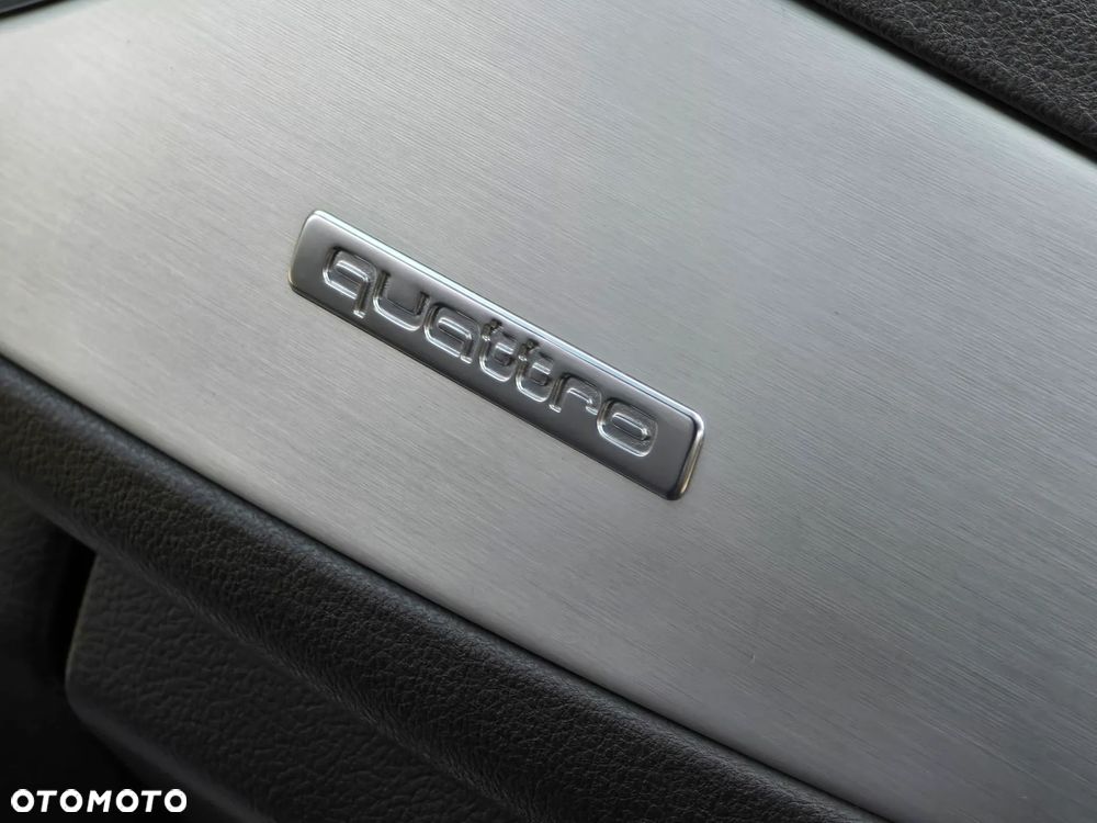 Audi A6 Avant 3.0 TDI DPF clean diesel quattro S tronic sport selection - 14
