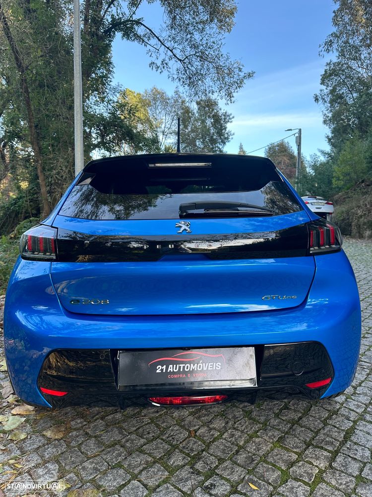 Peugeot e-208 GT - 19