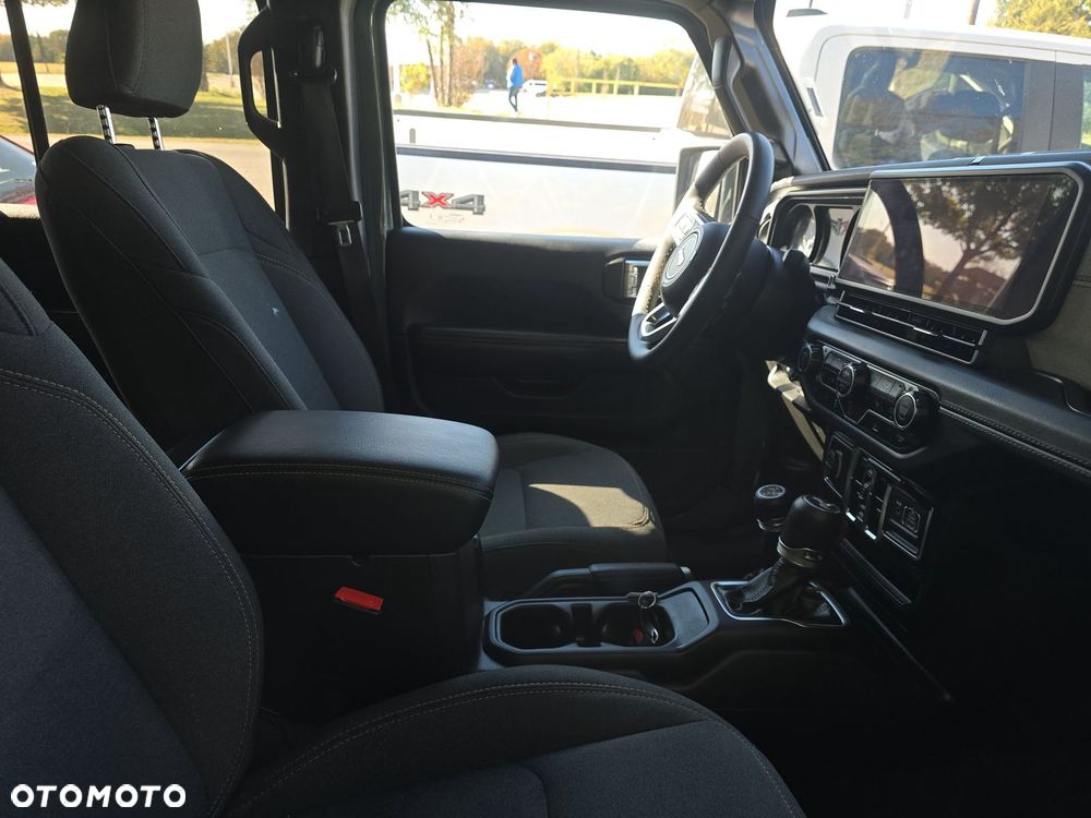 Jeep Wrangler Unlimited 2.0 Turbo PHEV 4xe Sahara - 12