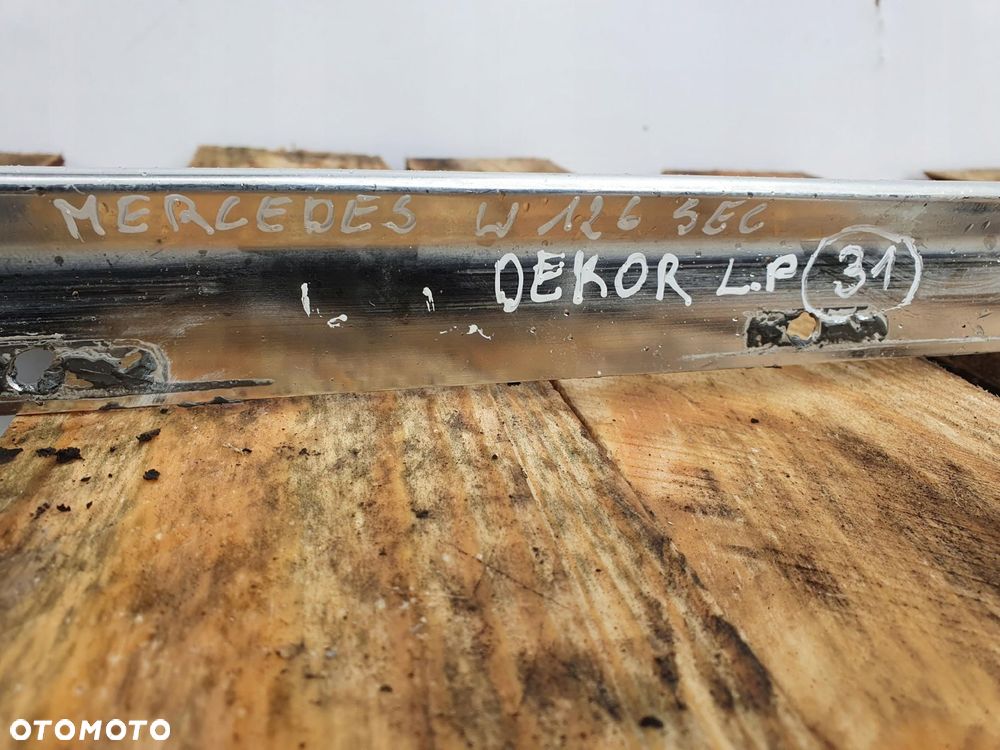 Mercedes W126 C126 SEC LISTWA SZYBY LEWA PRZEDNIA - 3