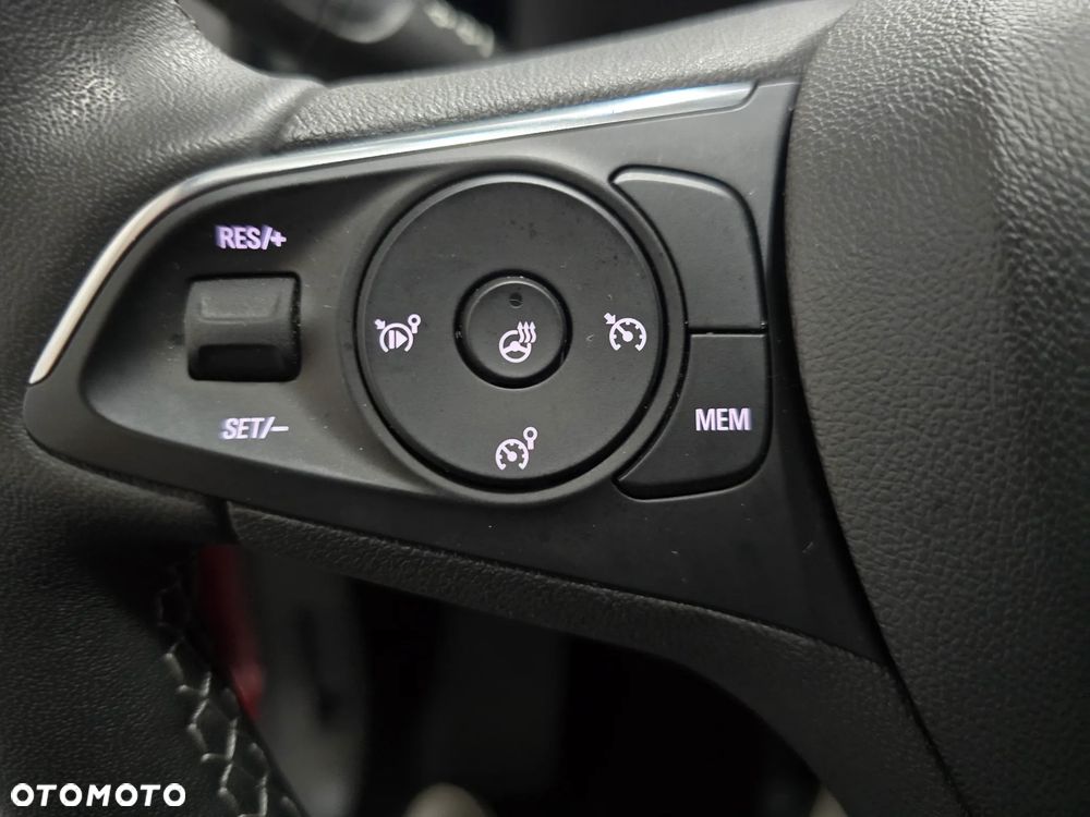 Opel Grandland 1.2 DI GS Line - 26