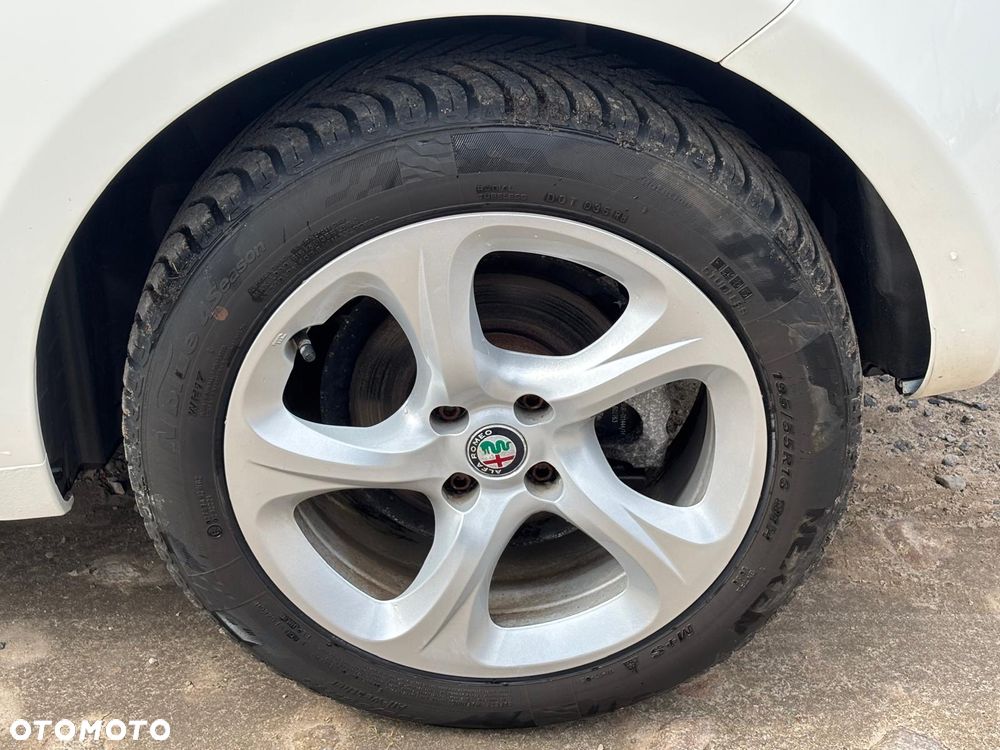 Alfa Romeo Mito 1.4 Distinctive EU6 - 24