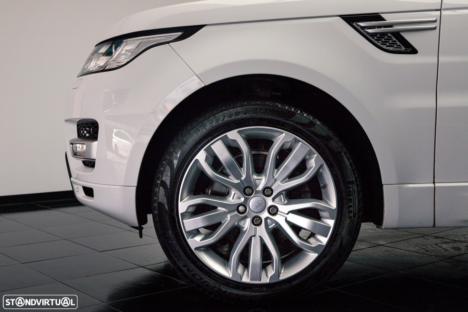 Land Rover Range Rover Sport 3.0 TDV6 HSE Dynamic - 8