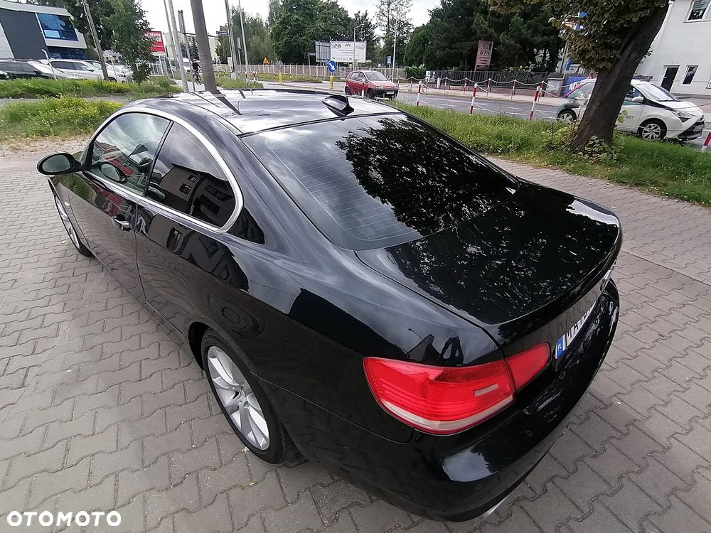 BMW Seria 3 320d Coupe - 21
