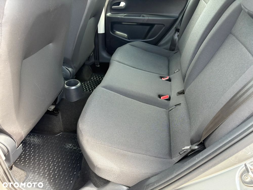 Volkswagen up! 1.0 move - 14