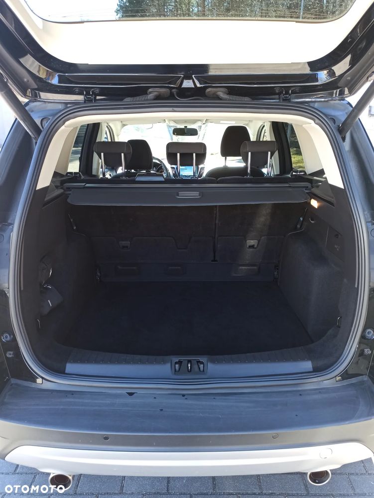 Ford Kuga - 35