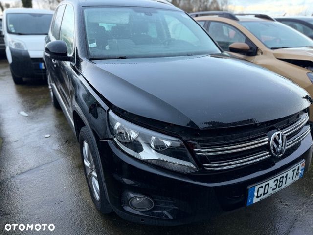 Volkswagen Tiguan 2.0 TDI DPF BlueMotion Technology Exclusive - 16