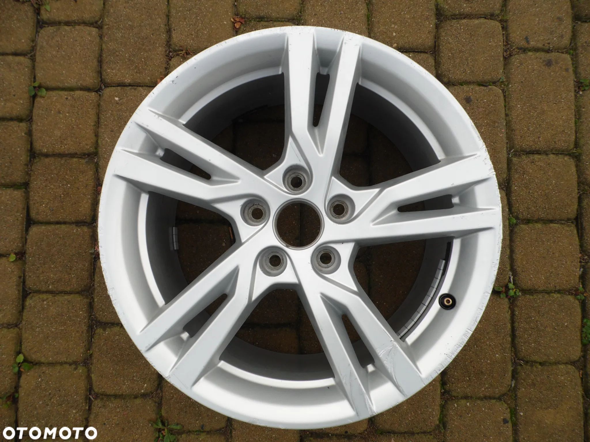 Felga 17'' 5x112 Audi 8V0601025DD 7,5x17 ET43 - 1