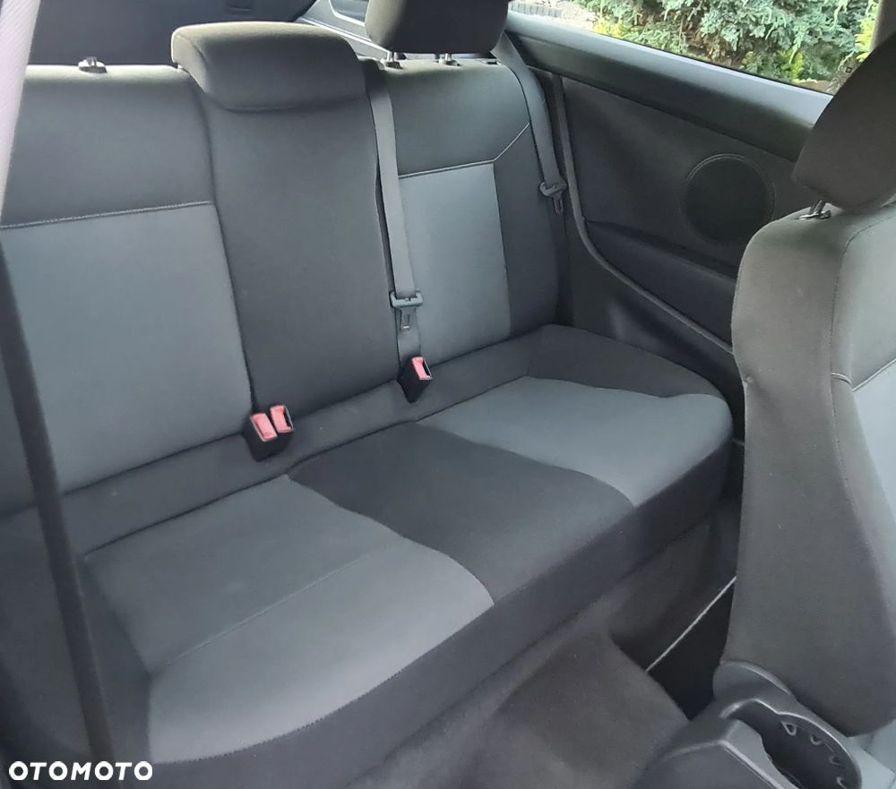 Opel Astra GTC 1.4 - 10