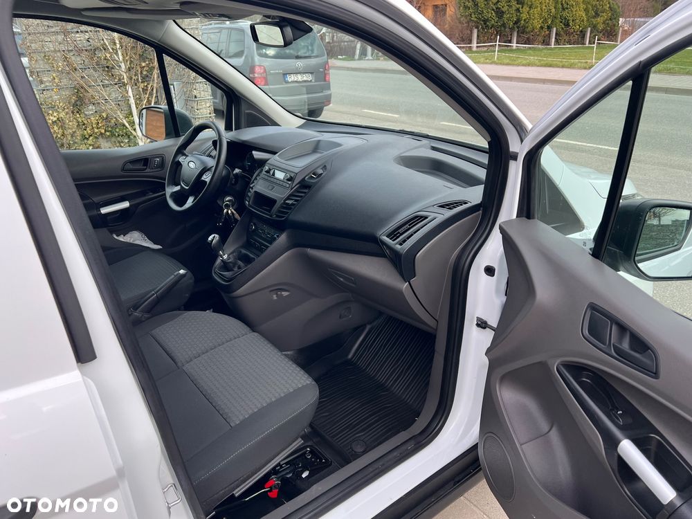 Ford Transit Connect - 24