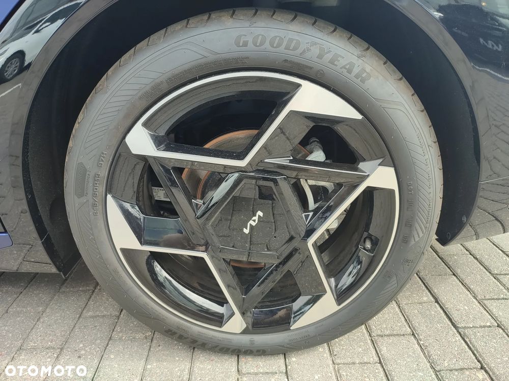 Kia EV4 81.4kWh GT-Line - 9