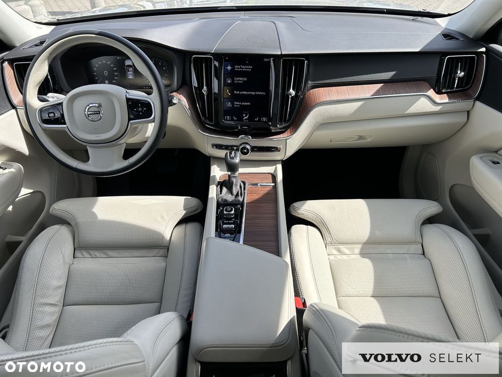 Volvo XC 60 - 32