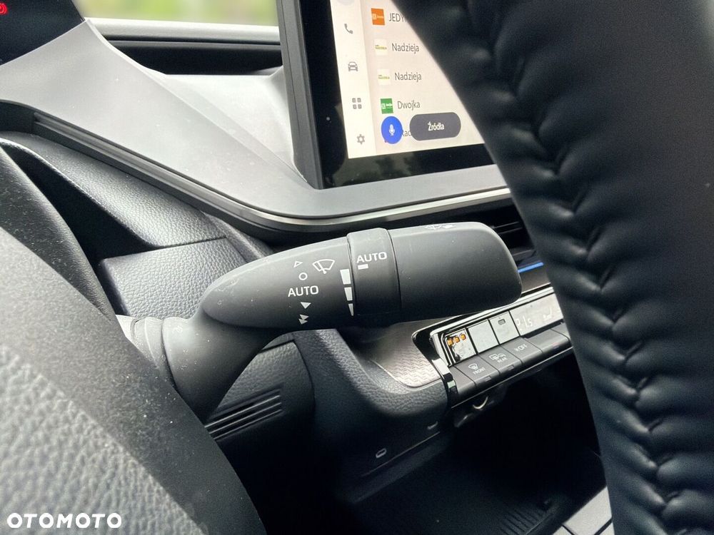 Toyota Prius - 18