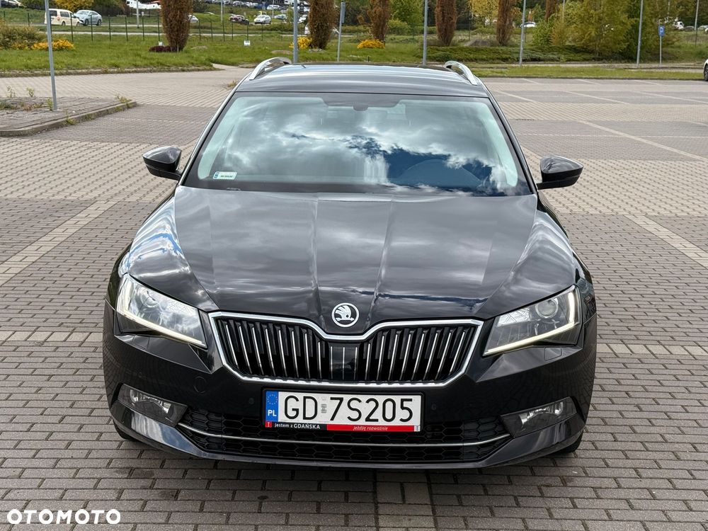 Skoda Superb 2.0 TDI SCR Sportline DSG - 12