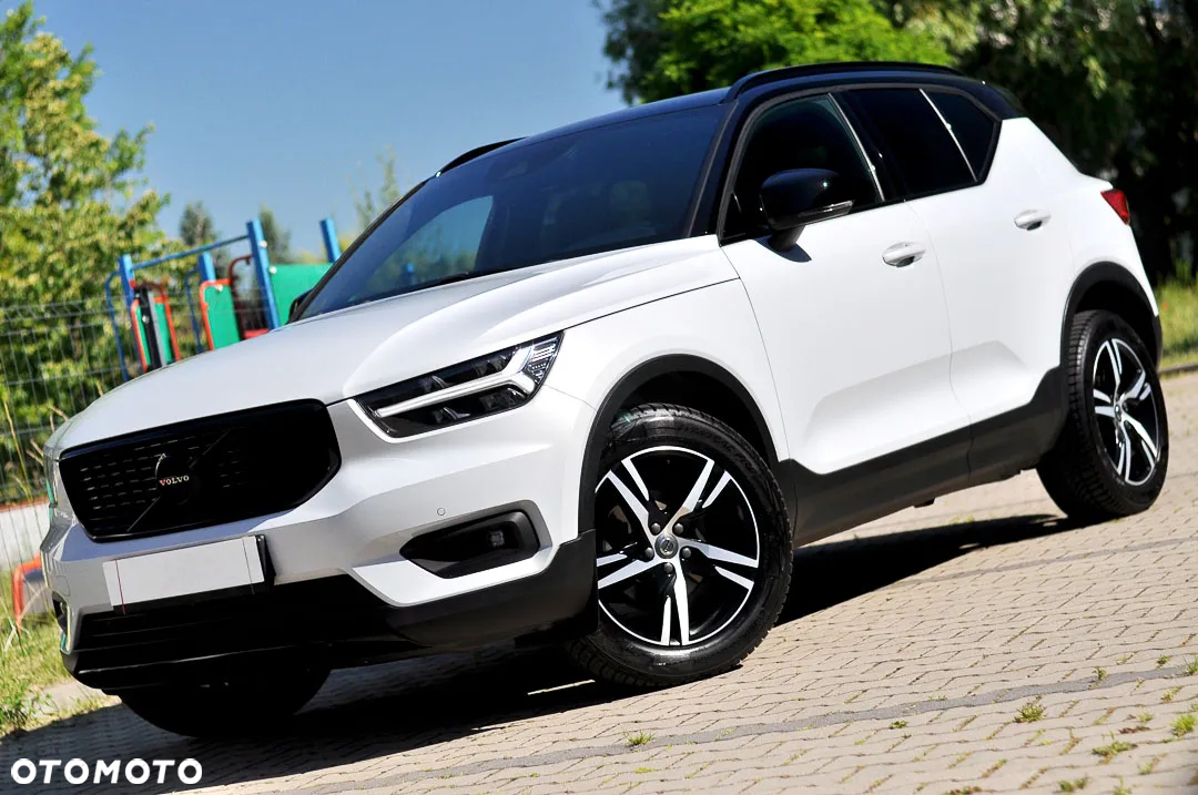 Volvo XC 40 T3 R-Design - 2