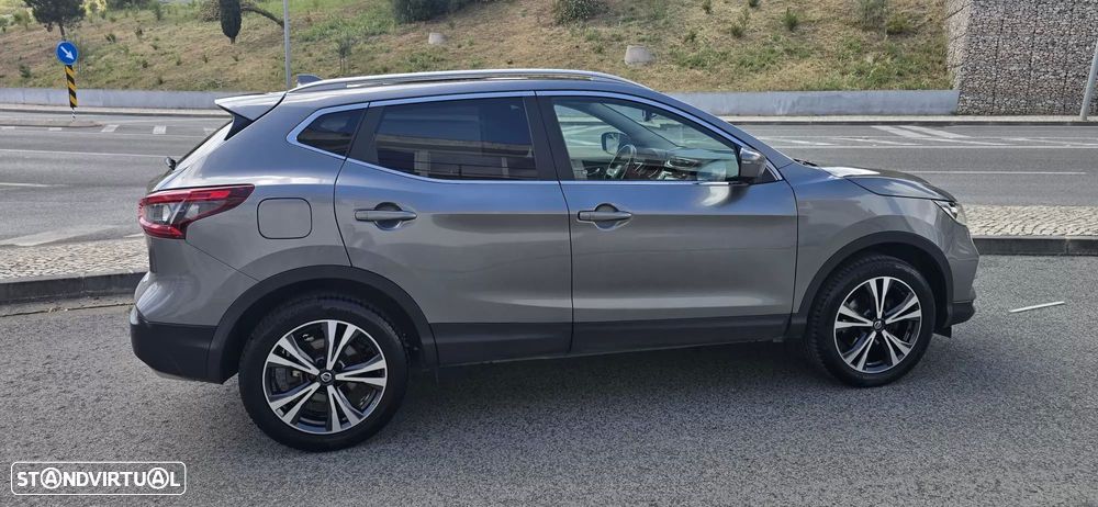 Nissan Qashqai 1.3 DIG-T N-Connecta J18 DCT - 4