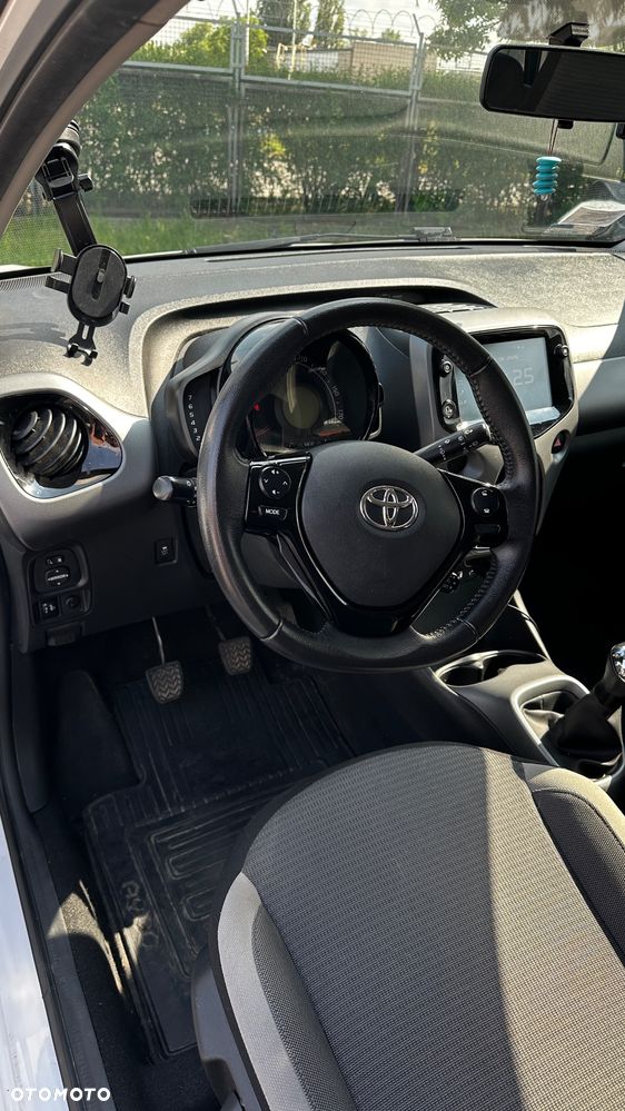 Toyota Aygo x - 13