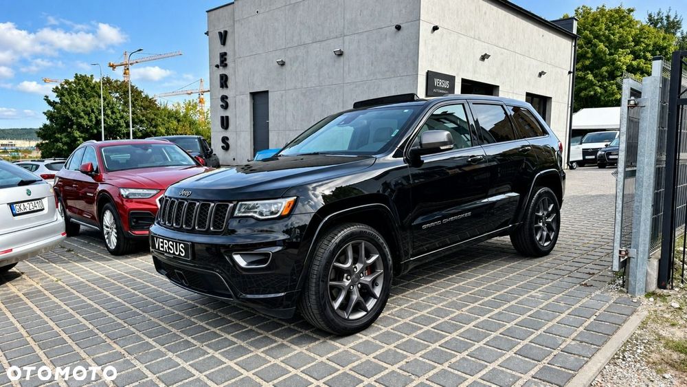 Jeep Grand Cherokee - 1