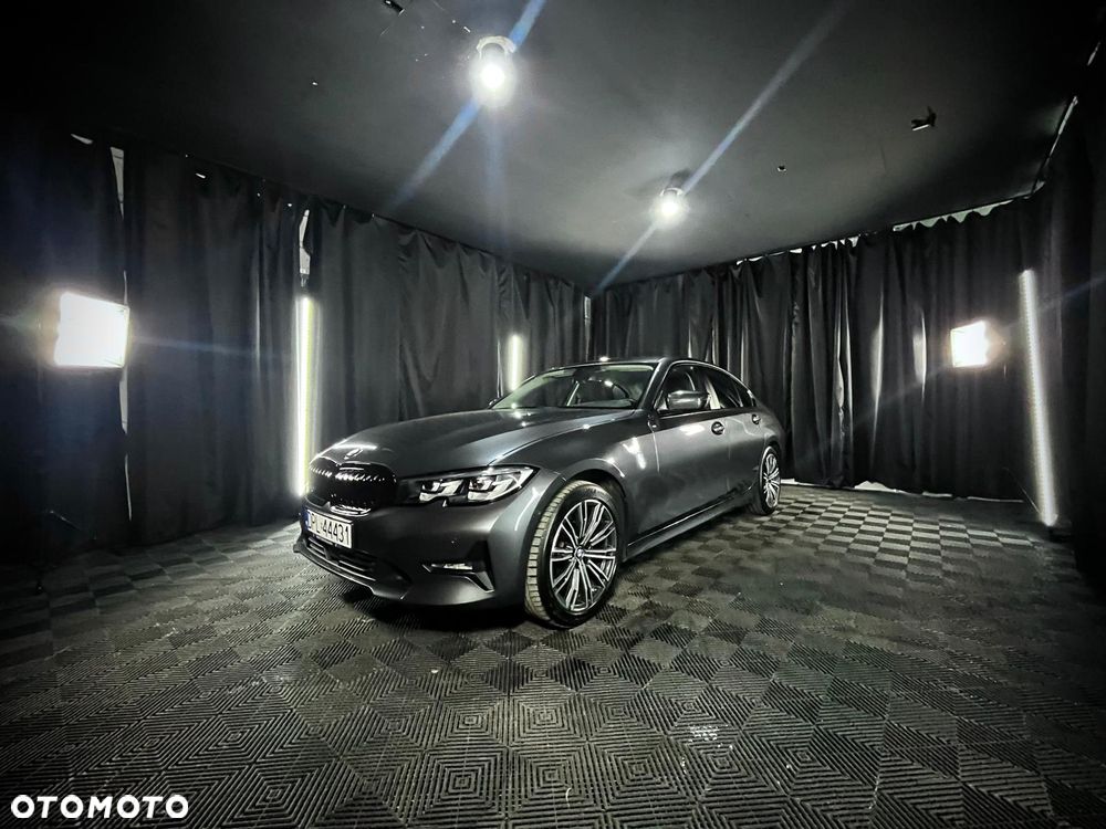 BMW Seria 3 320d xDrive mHEV - 3