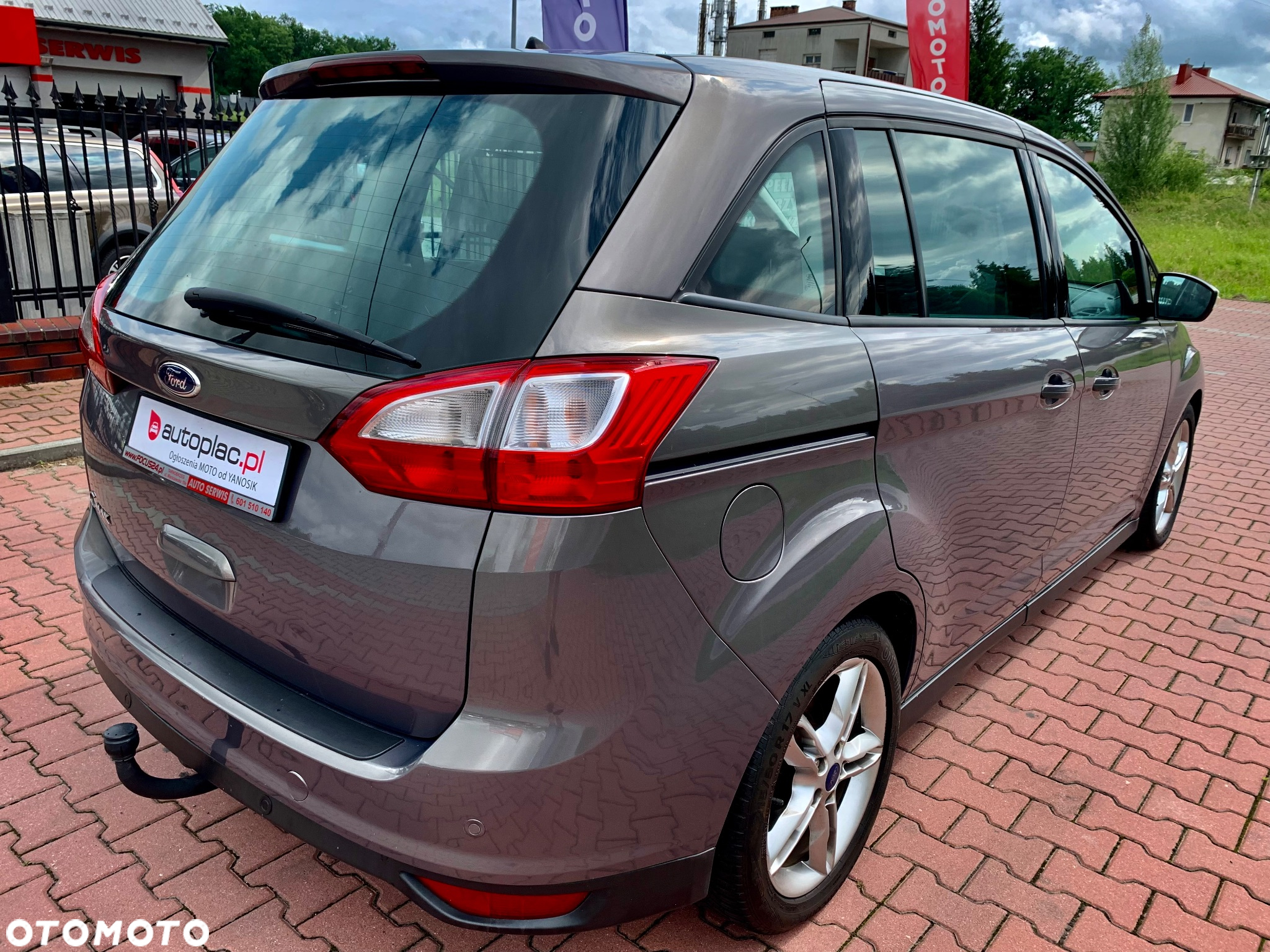 Ford Grand C-MAX - 9
