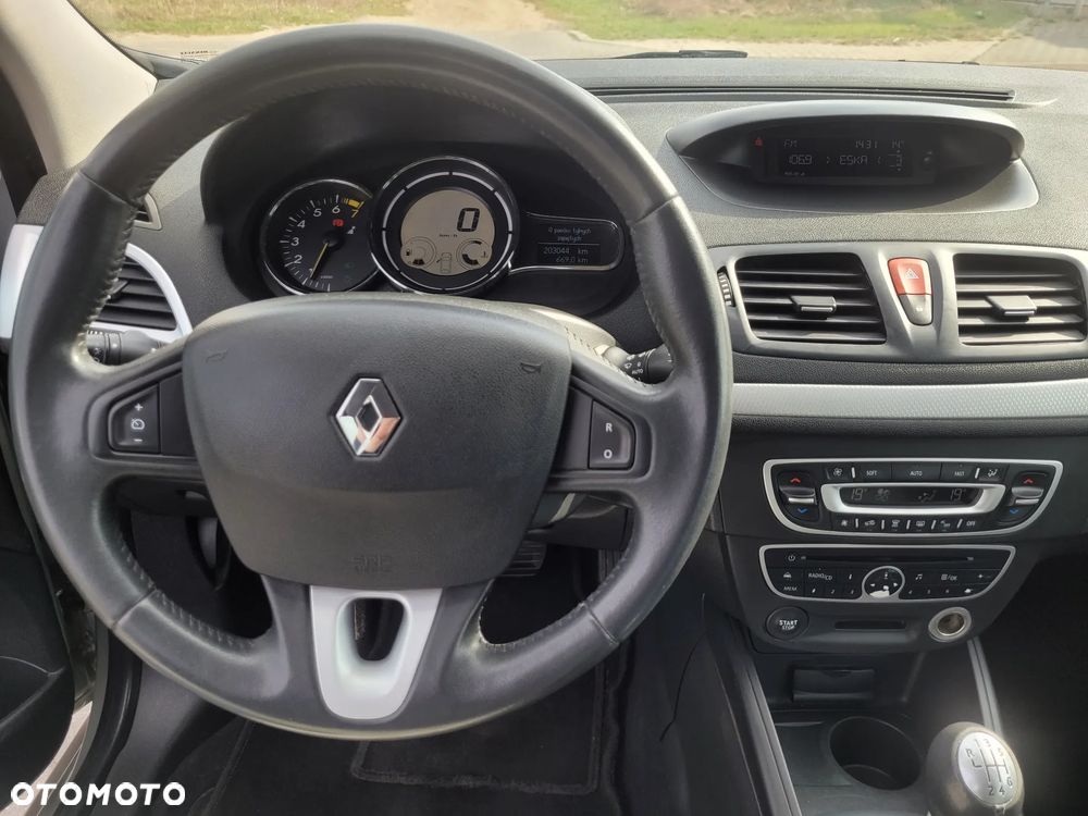Renault Megane TCe 180 Dynamique - 17