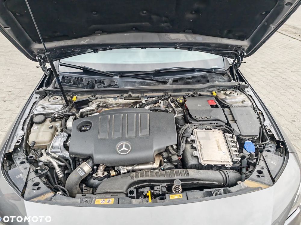 Mercedes-Benz CLA 200 d 8G-DCT AMG Line - 16