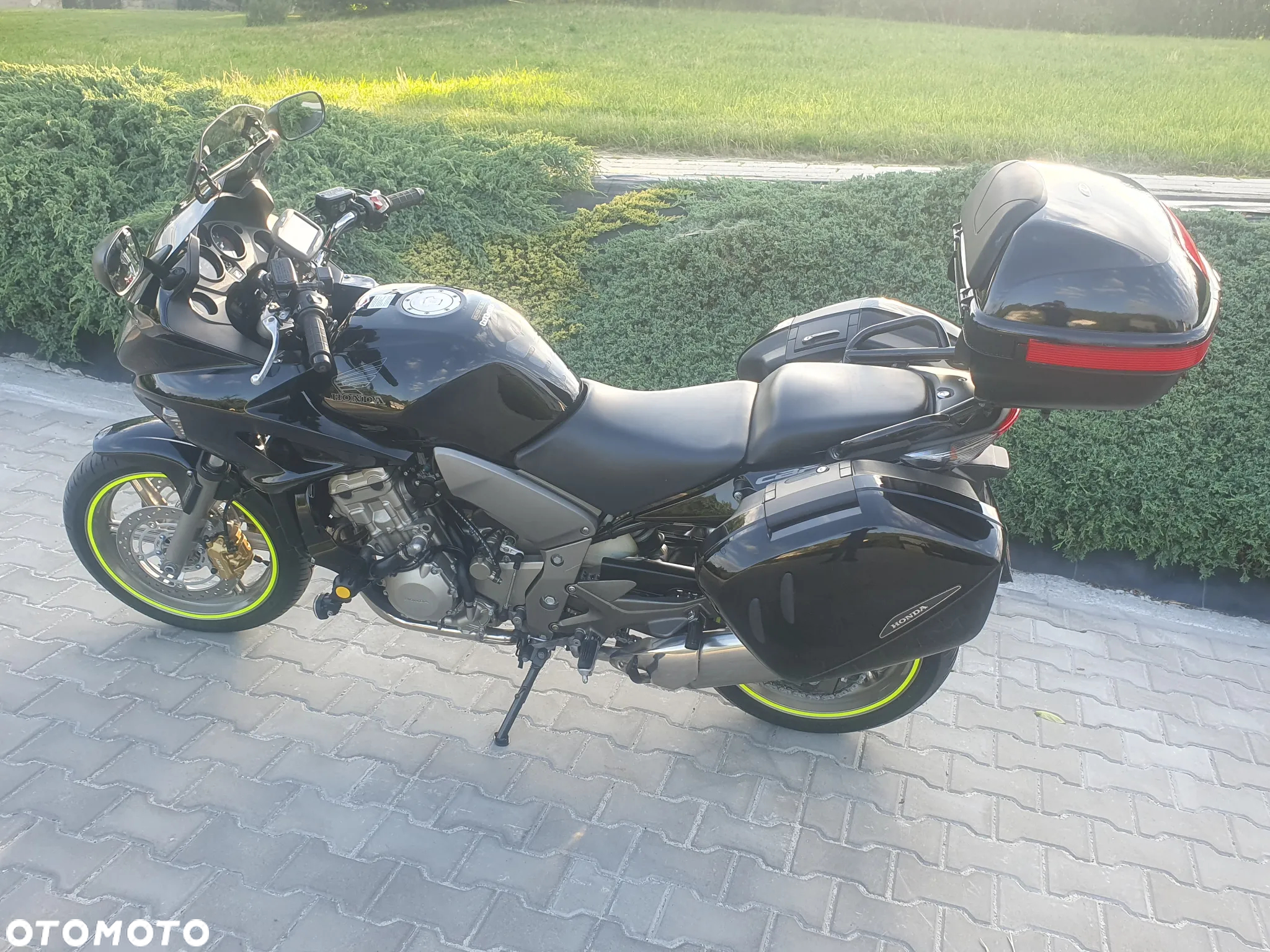 Honda CBF - 22