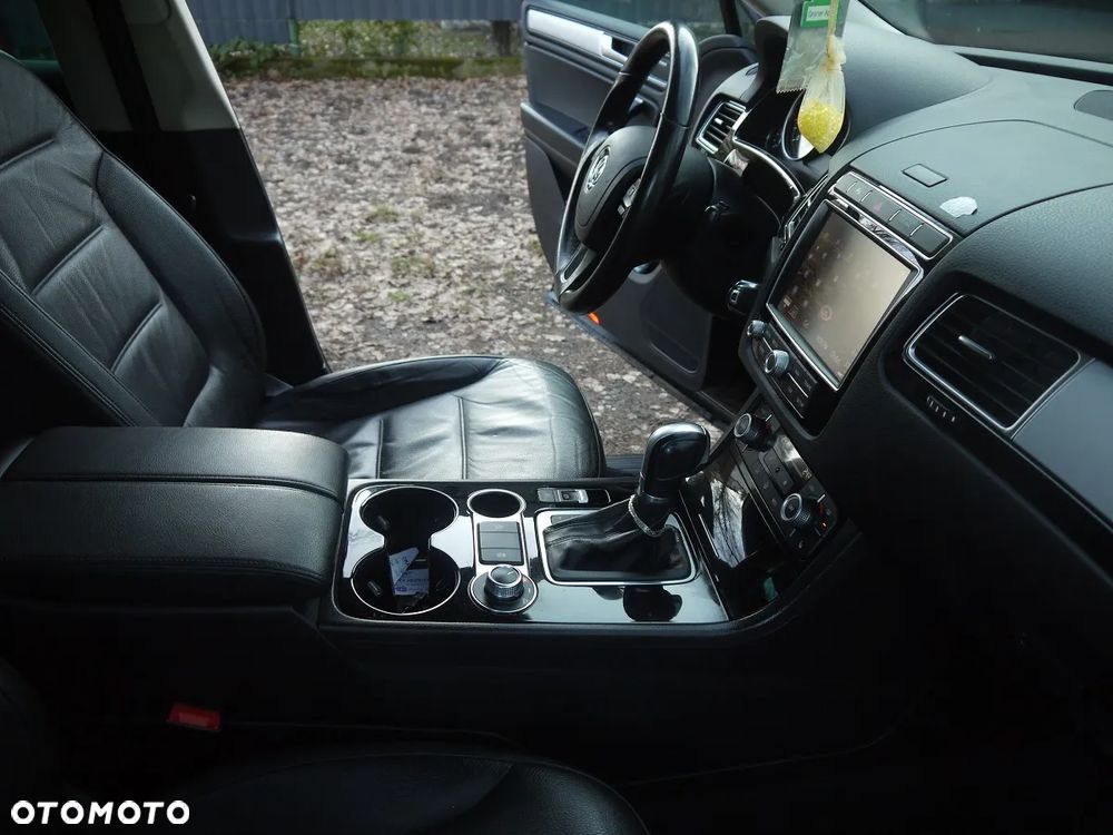 Volkswagen Touareg 3.0 V6 TDI BMT - 24