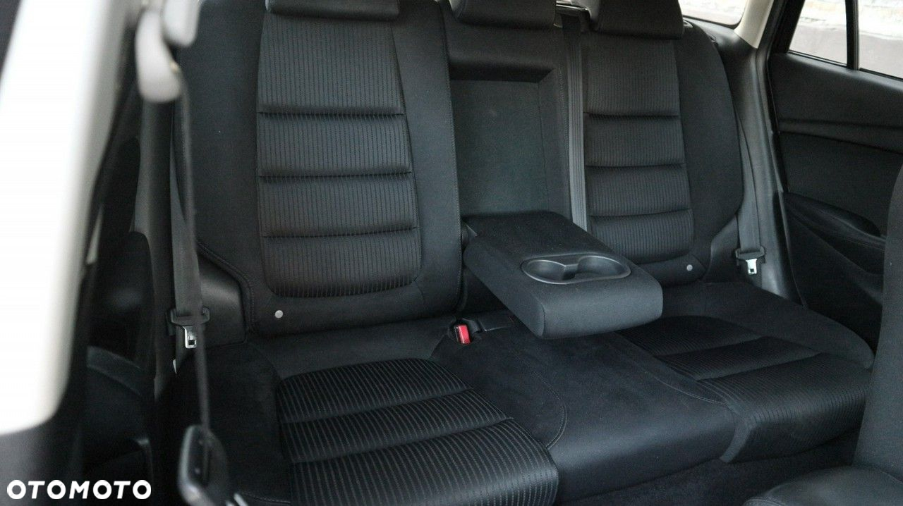 Mazda 6 2.0 Kombi SKYACTIV-G Center-Line - 15