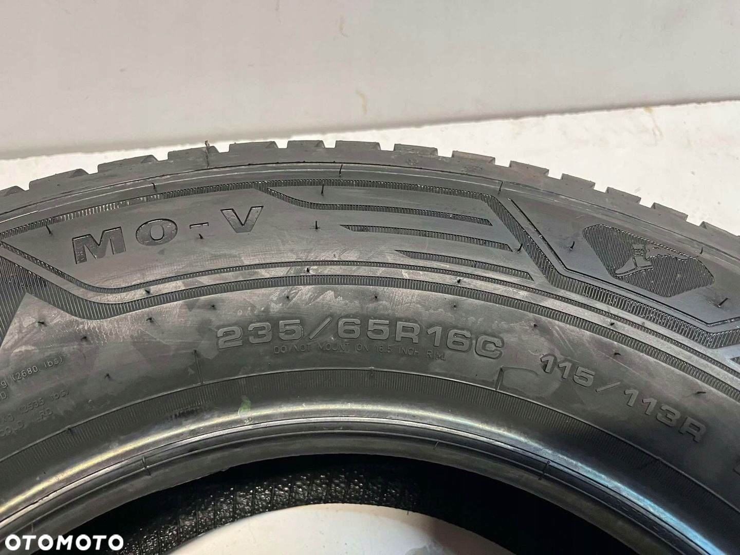 OPONY CAŁOROCZNE WIELOSEZONOWE GOODYEAR VECTOR 4SEASONS CARGO 235/65/16C - 6