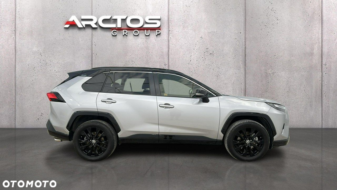 Toyota RAV4 - 6