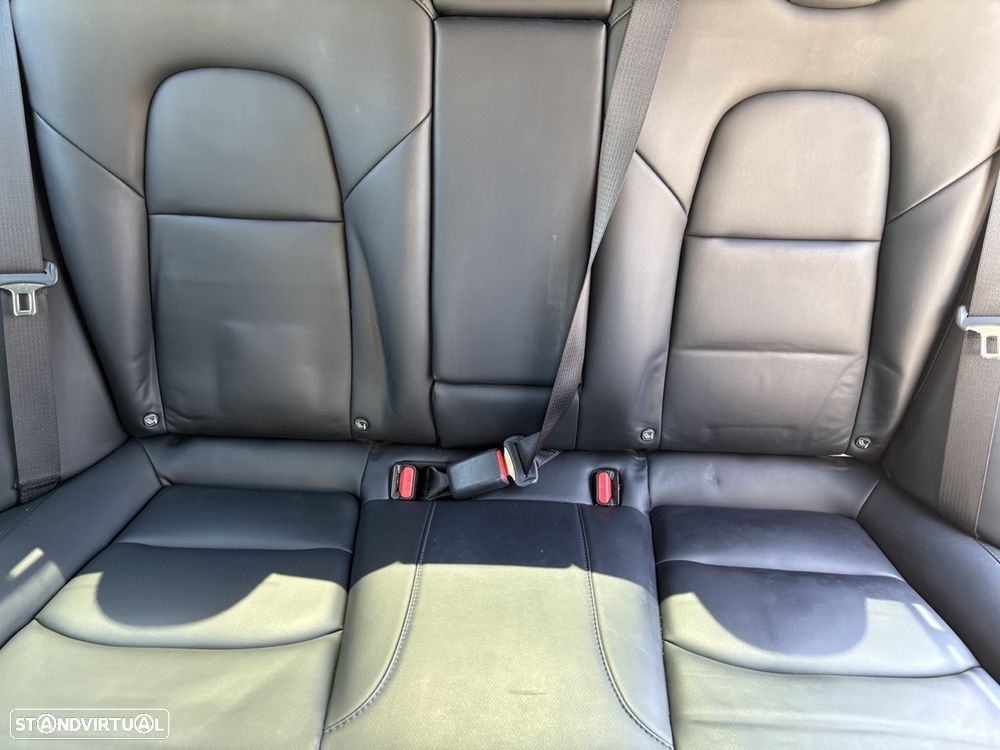 Tesla Model 3 Long Range Tração Integral - 26