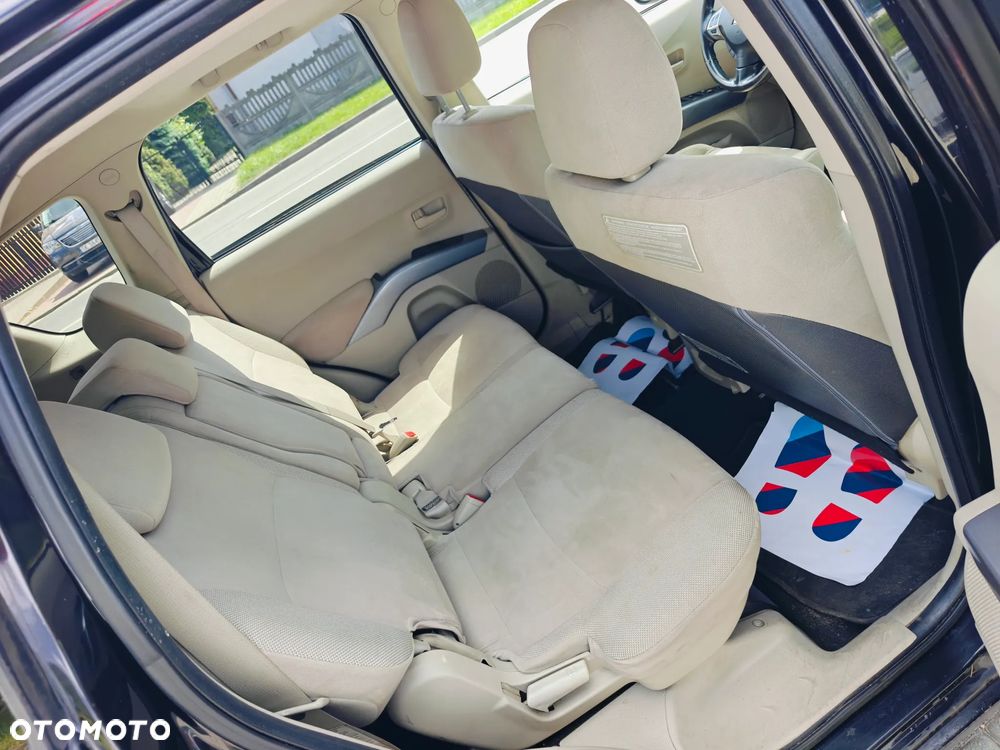 Mitsubishi Outlander 3.0 V6 XLS - 8