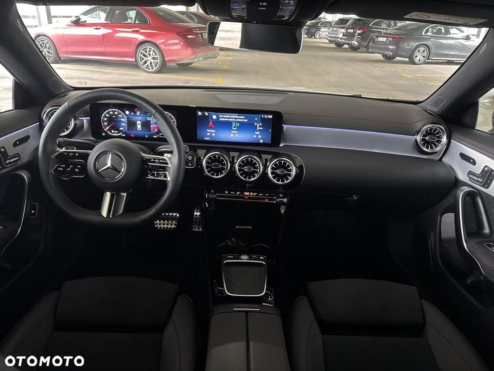 Mercedes-Benz CLA - 14