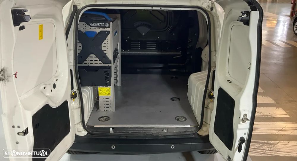 Fiat Fiorino - Iva Dedutivel, Estante e fechaduras segurança mala - 9