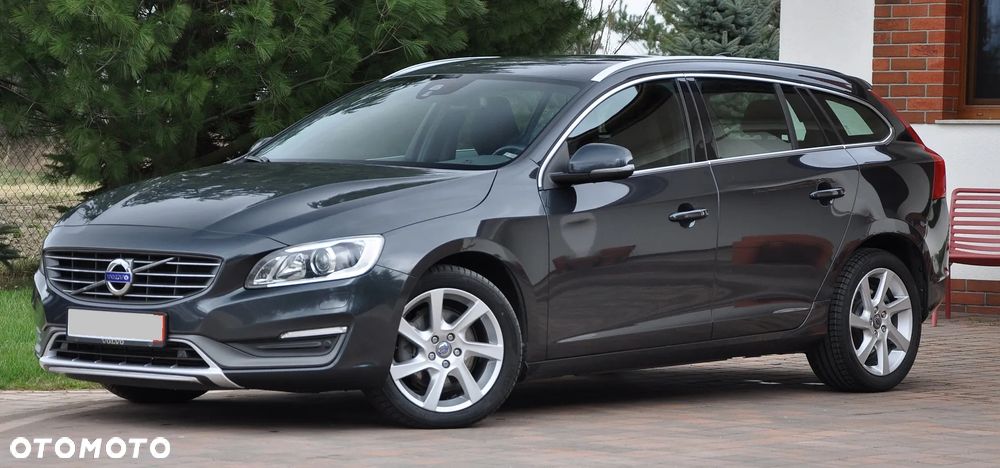 Volvo V60 D4 - 3