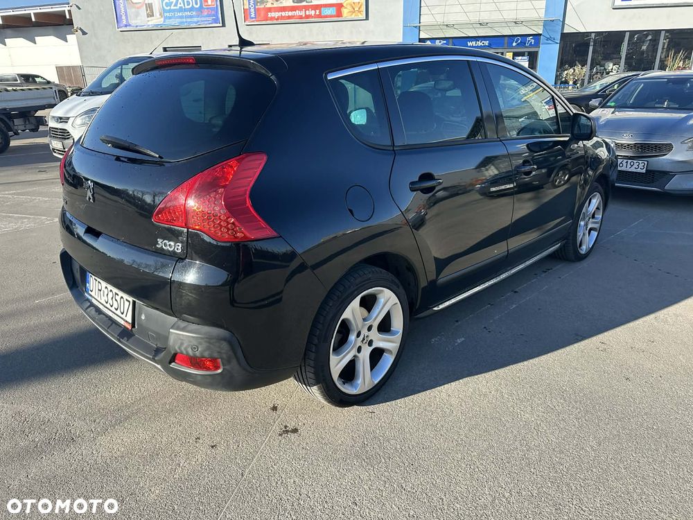 Peugeot 3008 1.6 HDi Premium - 6