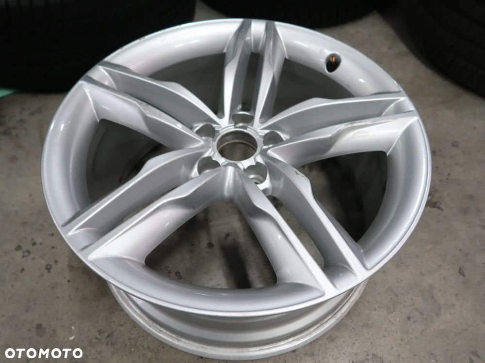 Z2 Felga Audi A5 8,5x19et32 8T0601025H - 2