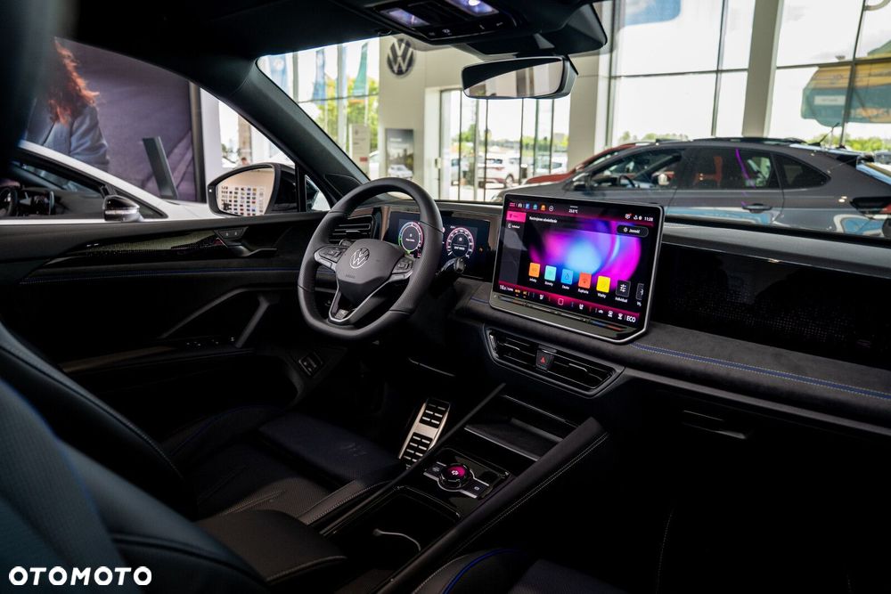 Volkswagen Tiguan - 8