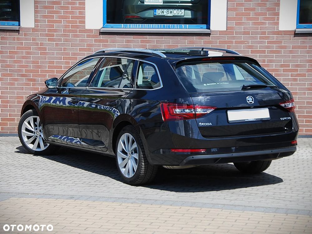 Skoda Superb 1.5 TSI Style DSG - 6